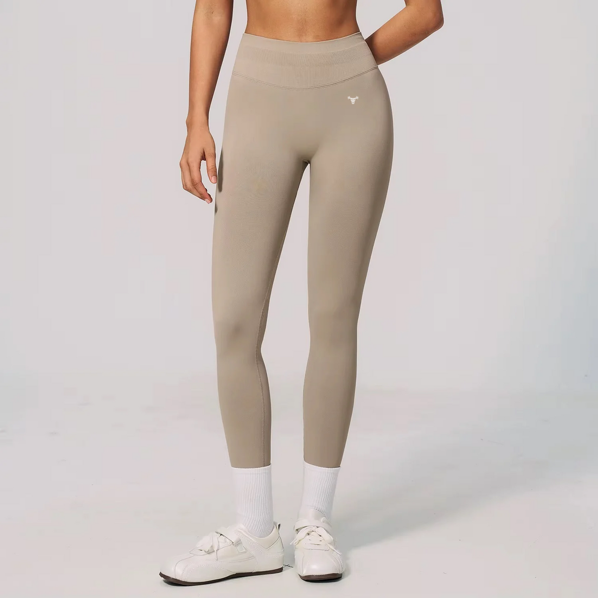 PRE-ORDER Seamless Sculpt Legging Hazelnut