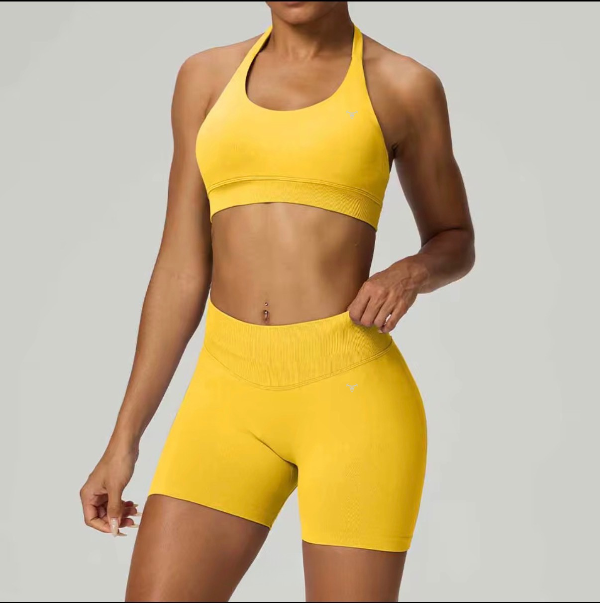 Iconic Seamless Sculpt Short Peach Sorbet