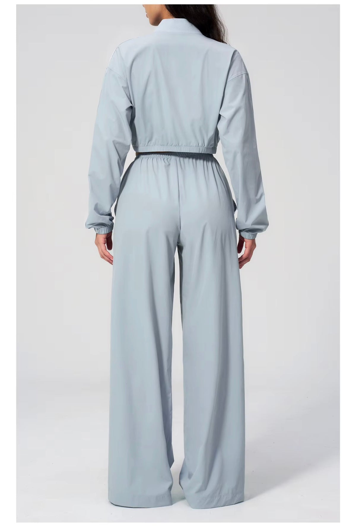 PRE-ORDER Iconic Motion Cropped Jacket Frost